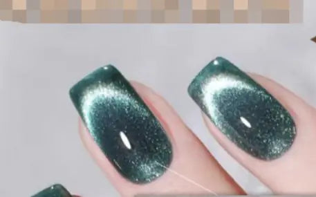 Vernis à ongles magnétique 4D
